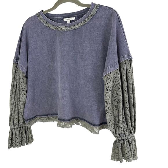 Oli & Hali Tops - Oli & Hali Purple and Gray Oversized Top with Crochet Lace Sleeves Size S